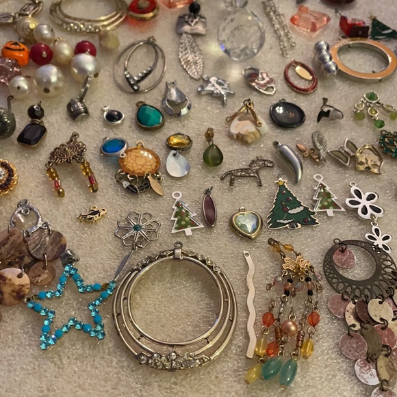 Bundle 105 pendent lot - Picture 5 of 7